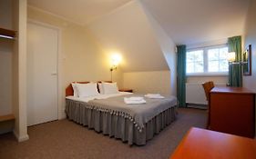 Loona Manor Guesthouse